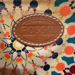 Fossil crossbody/shoulder bag, green/turquoise with other colors.